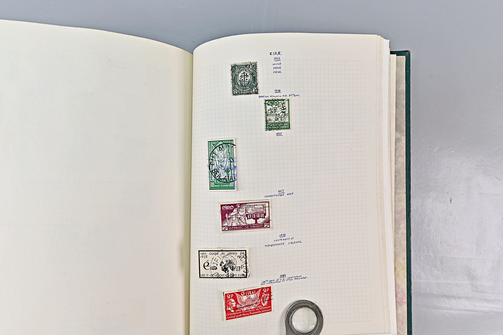 6618 World Stamp Album. Early to Modern. Ireland, Denmark, Czech. 73 Images