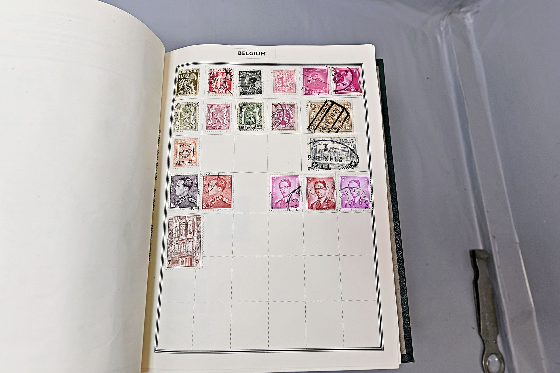 6623 World Stamp Collection. Much Early. Unchecked. Better Seen. 137 Images