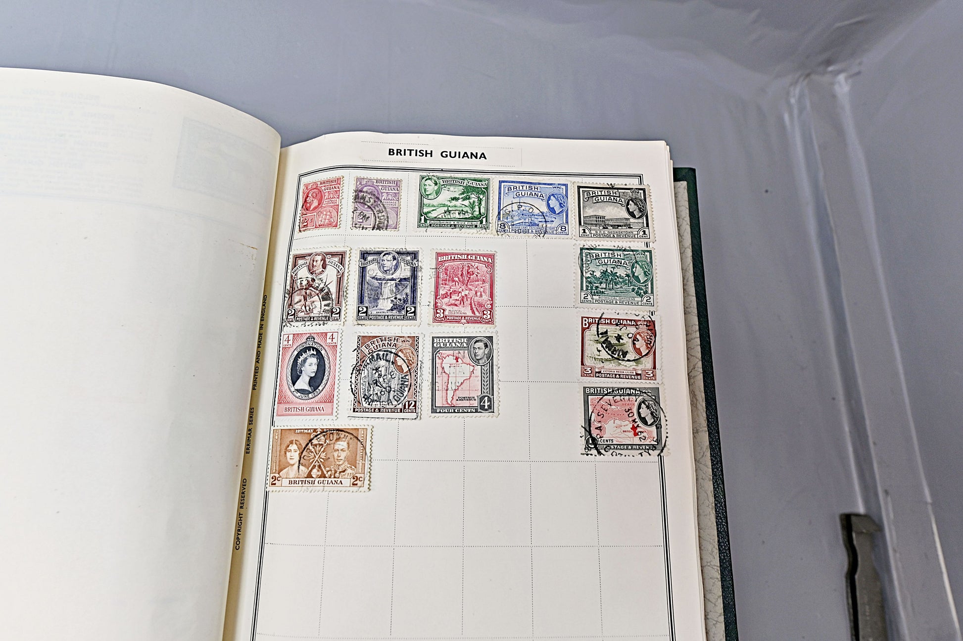 6623 World Stamp Collection. Much Early. Unchecked. Better Seen. 137 Images