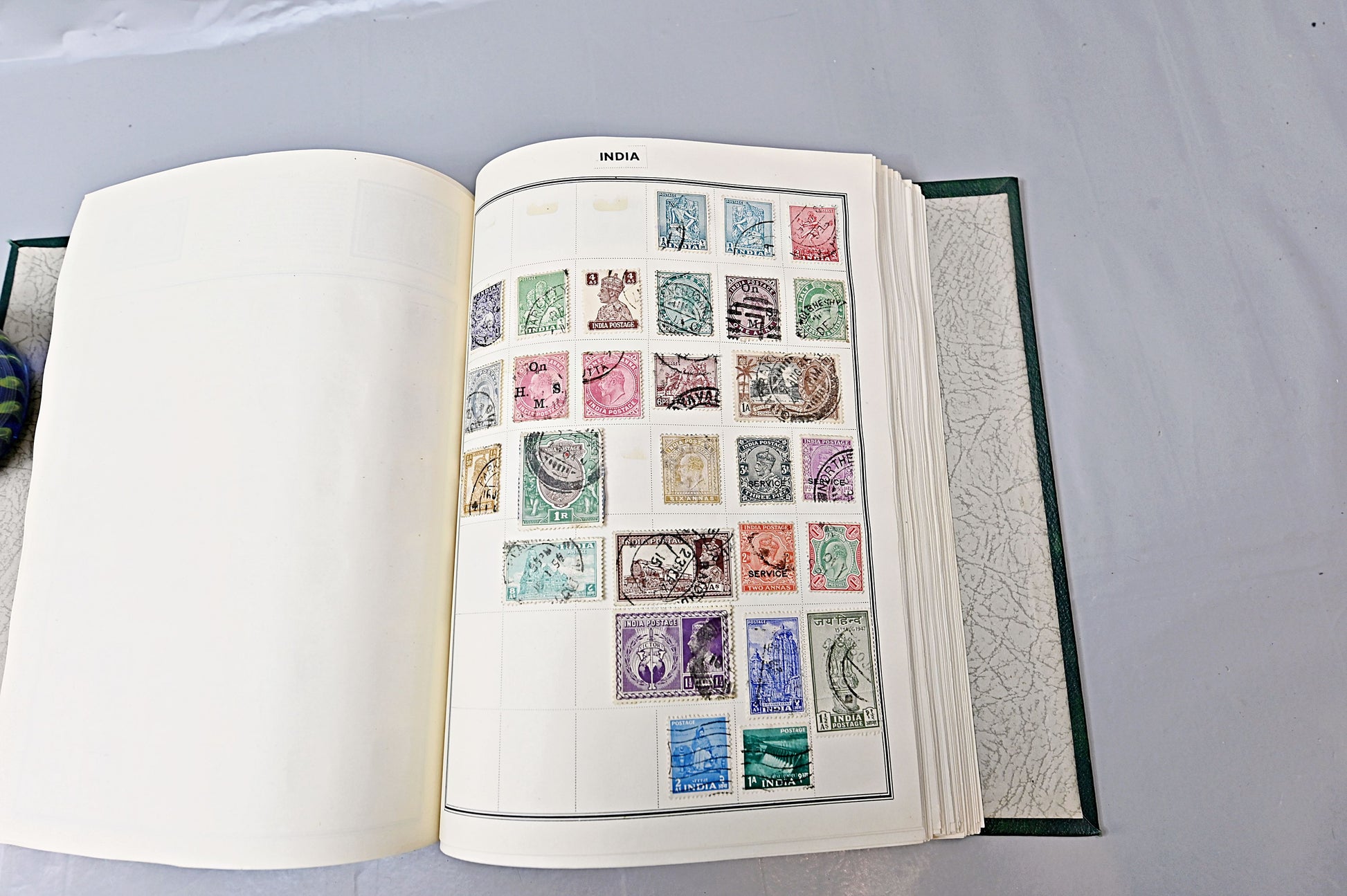 6623 World Stamp Collection. Much Early. Unchecked. Better Seen. 137 Images