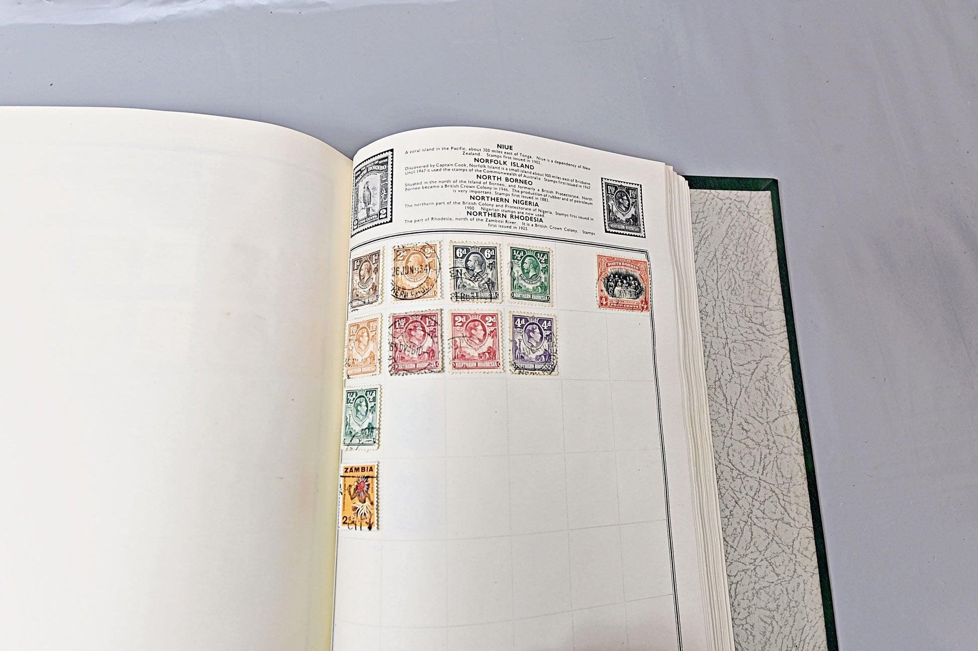 6623 World Stamp Collection. Much Early. Unchecked. Better Seen. 137 Images