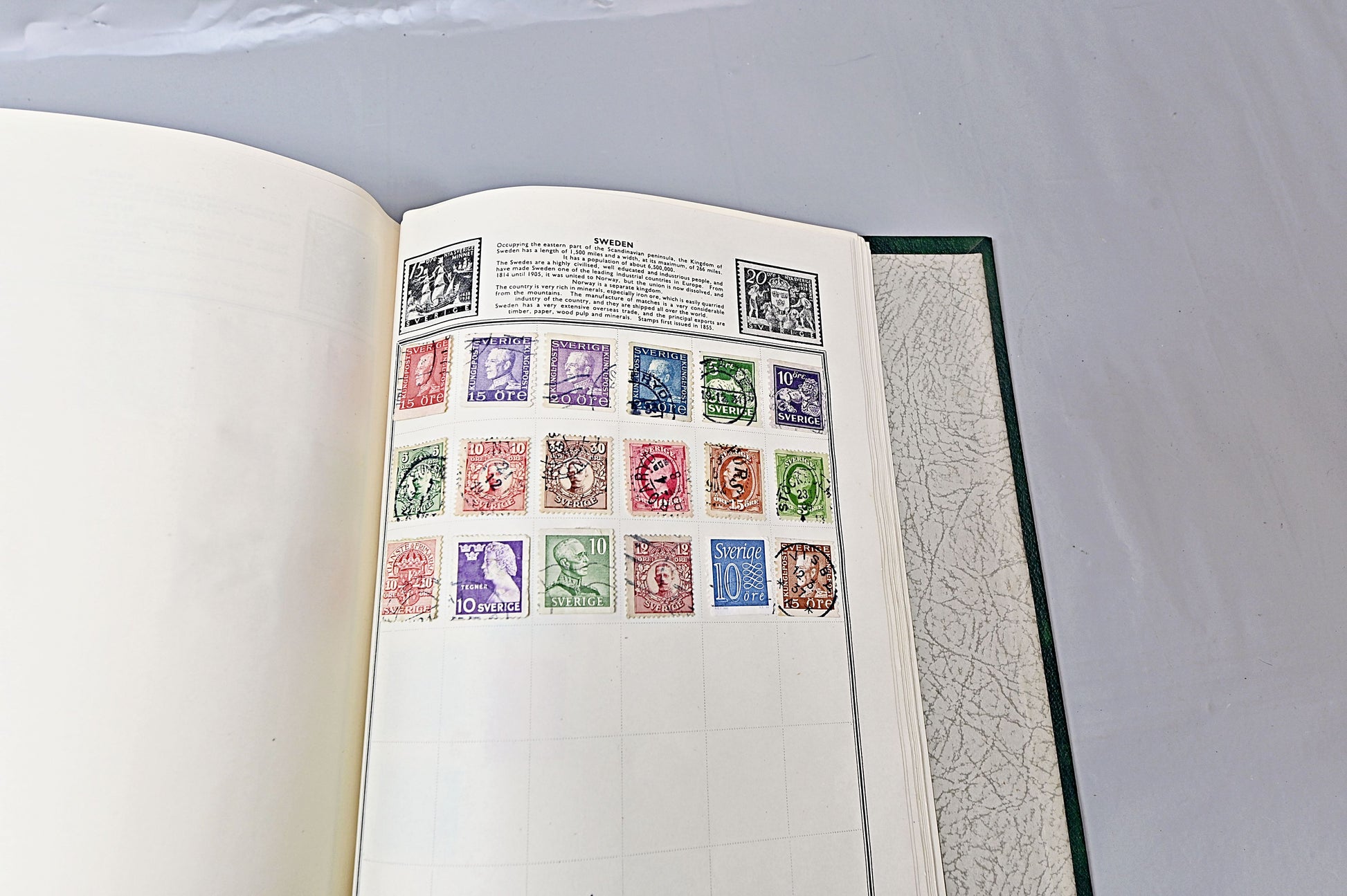 6623 World Stamp Collection. Much Early. Unchecked. Better Seen. 137 Images