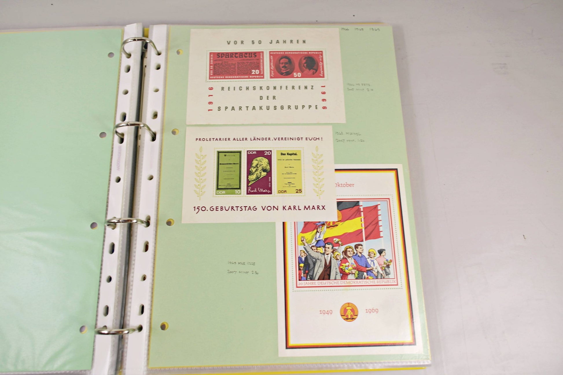 3887 East German DDR Collection in 2 Volumes. Sets, Minisheets, Occupation, Early Onwards. 85 Pictures