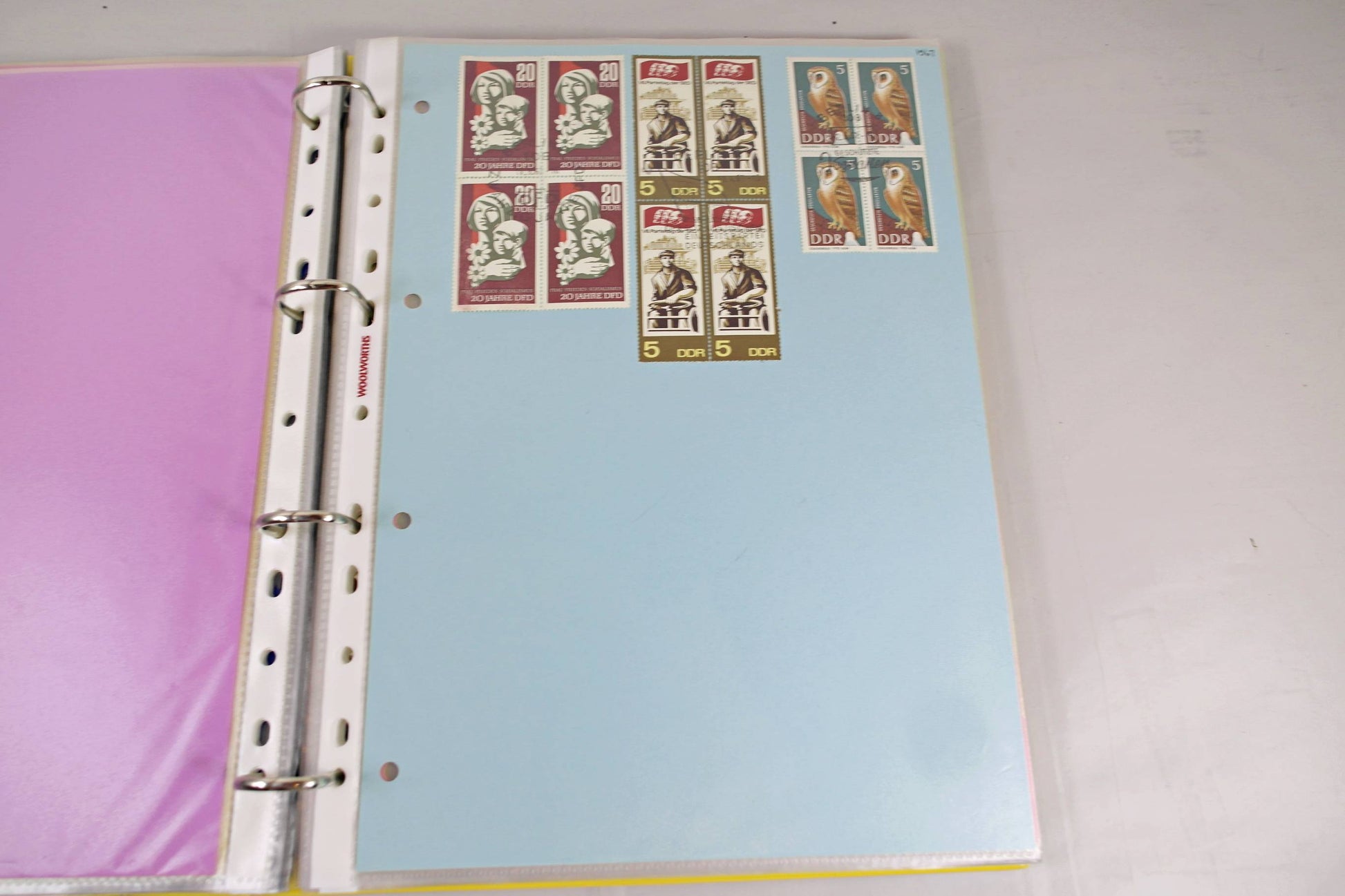 3887 East German DDR Collection in 2 Volumes. Sets, Minisheets, Occupation, Early Onwards. 85 Pictures